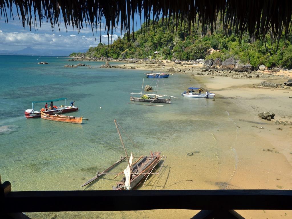 Auberge Le Maki Lodge Ampangorinana Zimmer foto