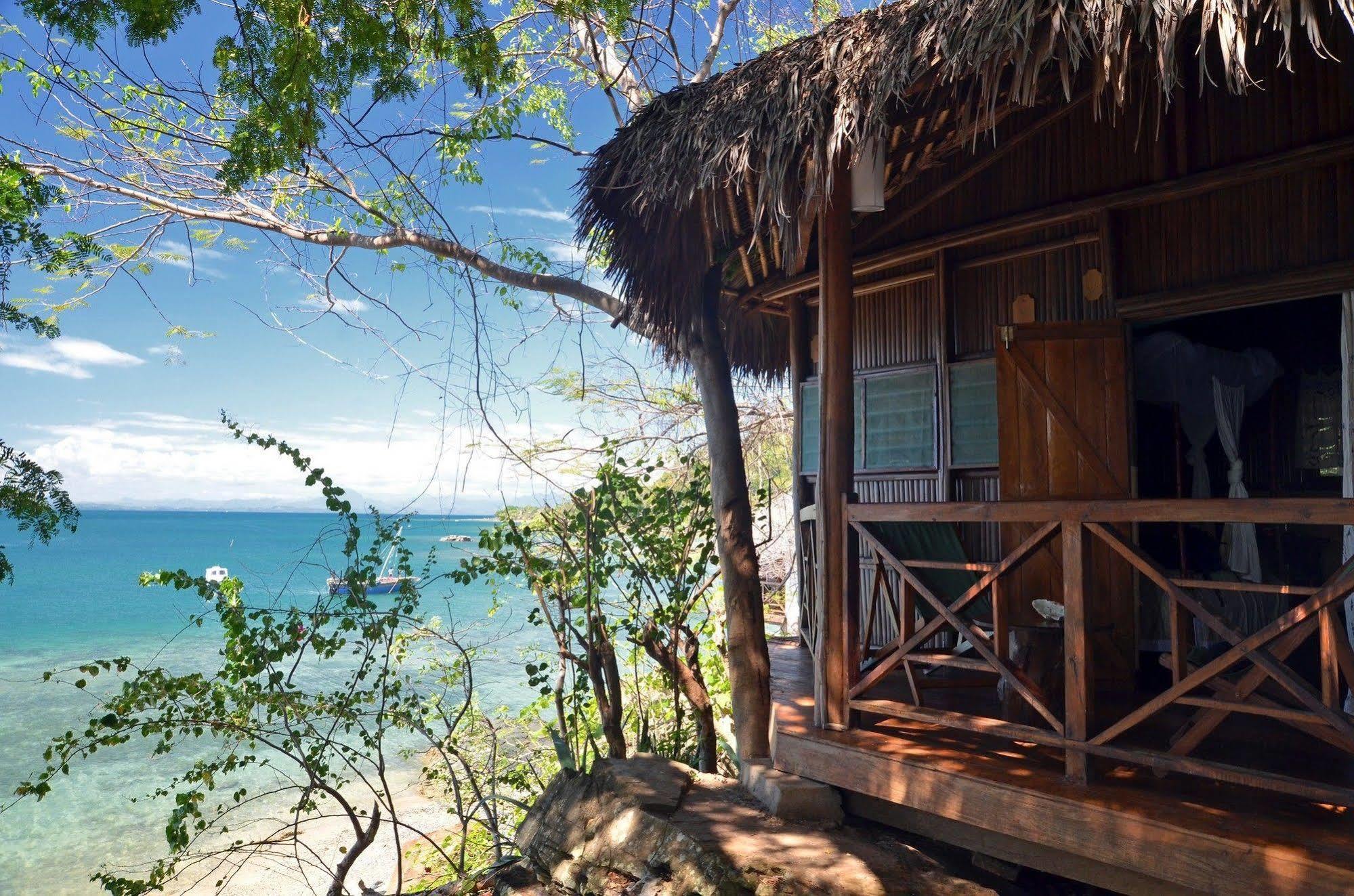 Auberge Le Maki Lodge Ampangorinana Exterior foto